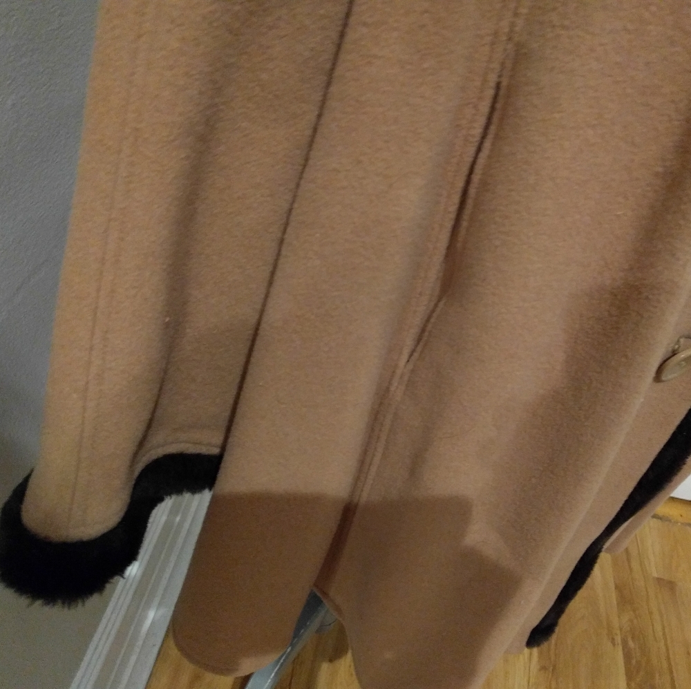 1970s Luba Rudenko Vintage Cape - Picture 8 of 8